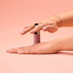 Packaging ergonomique Rare Beauty, pensé pour l'accessibilité et l'inclusivité